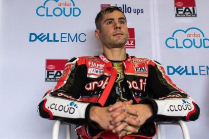 Álvaro Bautista, en el boxe del equipo Ducati de Laguna Seca.-DUCATI ARUBA / MATTEO CAVADINI