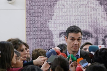 Pedro Sánchez, el pasado martes en el Congreso.-/ PERIODICO (EFE / EMILIO NARANJO)