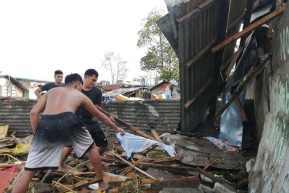 La mayoría de los muertos se produjeron en la isla de Panay, en la región de Visayas Occidental.-EFE