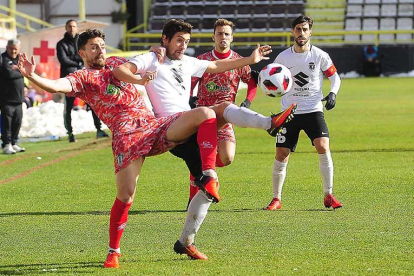 El Burgos CF no fue capaz de marcar ante el Guijuelo en El Plantío ni el pasado domingo en Coruña-Israel L. Murillo