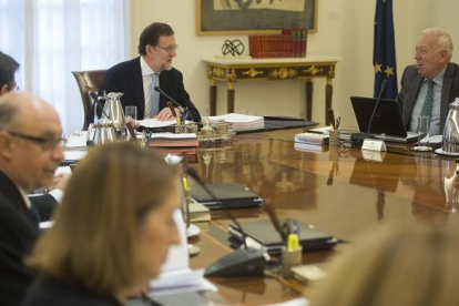 Mariano Rajoy, en la reunión del Consejo de Ministros de este martes.-EFE