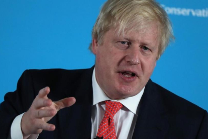 Johnson interviene en un mitin del partido conservador en Durham, en el nordeste de Inglaterra, el 6 de junio.-AFP / SCOTT HEPPELL