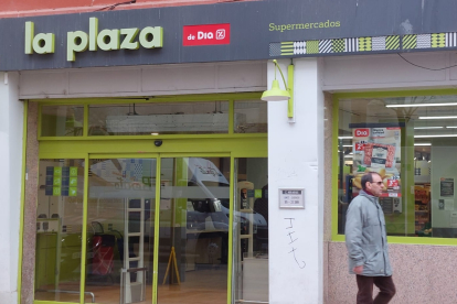 Imagen del supermercadl La Plaza de Dia de la calle Las Calzadas