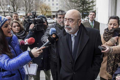 José María Arribas Moral llega a los juzgados para declarar en enero de 2015.-SANTI OTERO