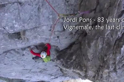 Escalada de Jordi Pons en la pared norte del Vignemale, en los Pirineos franceses.-PIXPEAK