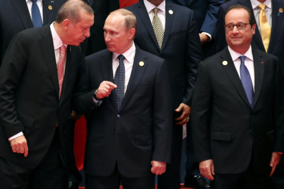 Hollande, Putin y Erdogan.-DAMIR SAGOLJ / REUTERS