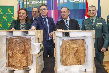 Las piezas recuperadas fueron entregadas ayer al museo provincial de Burgos.-RAÚL G. OCHOA
