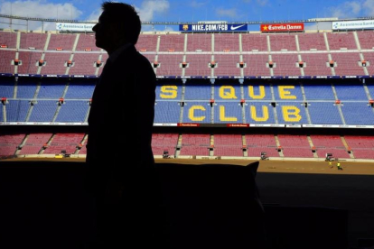 Bartomeu, en el palco del Camp Nou, tras una entrevista con EL PERIÓDICO.-JULIO CARBÓ