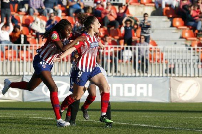 Las jugadoras del Atlético celebran un gol la temporada pasada.-@ATLETIFEMENINO