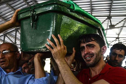 Más de 50 muertos en un atentado suicida en Turquía.-AFP / ILYAS AKENGIN