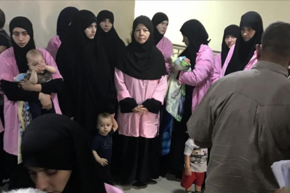 Algunas de las mujeres rusas condenadas a cadena perpetua por un tribunal de Bagdad-AFP