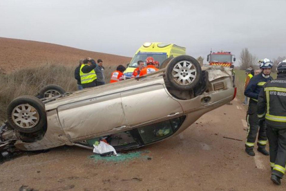 Imagen del vehículo accidentado.-BOMBEROS DE BURGOS