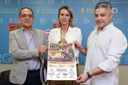 Moisés Gallo, Lorena de la Fuente y Raúl Gutiérrez fueron los encargados de presentar la prueba-Raúl G. Ochoa