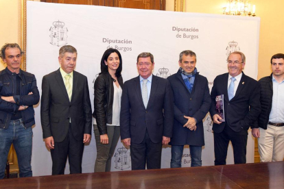 La V Vuelta a Burgos Féminas fue presentada ayer en la Diputación Provincial-Ricardo Ordóñez