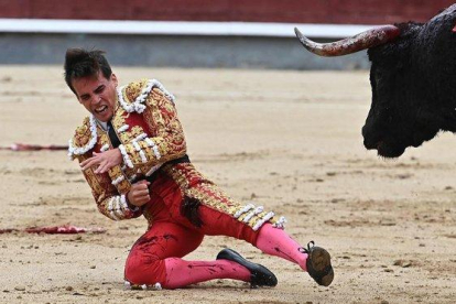 El torero Gonzalo Caballero, este sábado, en Las Ventas.-EFE / FERNANDO VILLAR