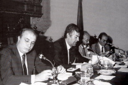 Reol Tejada. A su derecha, Juan A. Arévalo, y, a su izquierda, Eduardo Moreno y García-Verdugo.-FOTO CEDIDA POR REOL