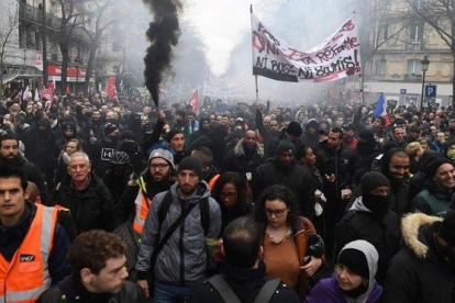 Manifestación contra la reforma de las pensiones, entre jueves en París. /-AFP