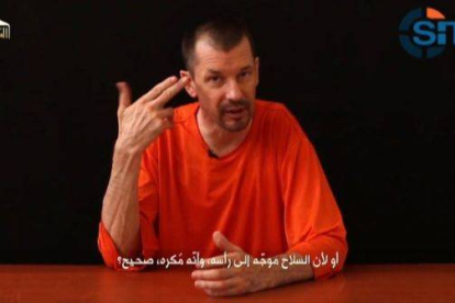 Imagen extraída de un vídeo anterior de John Cantlie, difundido el 18 de septiembre.-Foto: REUTERS