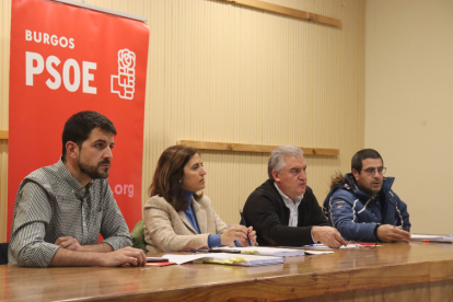 Imagen de la reunión del PSOE con alcaldes de la Ribera. ECB