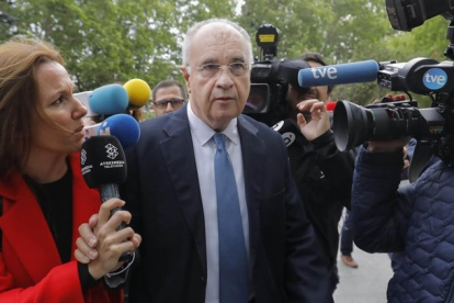 Rafael Blasco, exconseller valenciano, a su entrada a la Ciudad de la Justicia este lunes para el inicio del segundo juicio del caso cooperación.-MIGUEL LORENZO