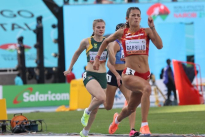 Lucía Carrillo en la final de los 200 metros en Nairobi. RFEA