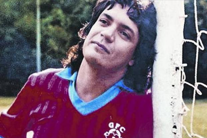 Carlos Henrique Raposo, con la camiseta del Ajaccio de Francia.-