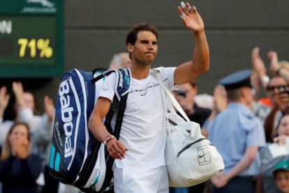 Nadal se despide de Wimbledon, tras perder con Muller.-REUTERS / MATTHEW CHILDS