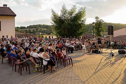 La primera edición del encuentro congregó el año pasado a decenas de asistentes en Rabanera del Pinar.-EL BARDO ESCALDAO