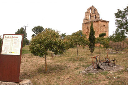 La ermita románica de San Fagún es el símbolo por excelencia de Los Barrios.-G.G.