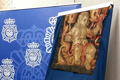 Detalle del retazo del tapiz recobrado por la Policía Nacional. R. G.