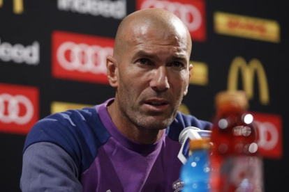 Zinedine Zidane, durante la rueda de prensa posterior al partido contrra el Bayern.-EDUARDO MUÑOZ / AP