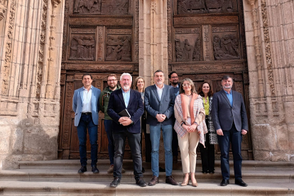 José Antonio Fuertes con parte del equipo Ciudadanos en Aranda