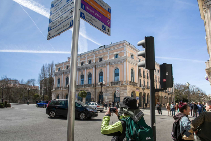 La calidad del aire en Burgos es la mejor de los 22 destinos urbanos evaluados en el último informe Urbantur . T. ALONSO