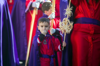 La procesión de la Borriquilla es la que más gusta a los pequeños. TOMÁS ALONSO