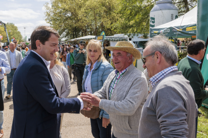 El presidente de la Junta, Alfonso Fernández Mañueco, ha inaugurado la Feria Nacional de Maquinaria Agrícola de Lerma.
