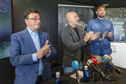 El Palco Norte VIP de El Plantío fue el escenario elegido para la despedida del entrenador.