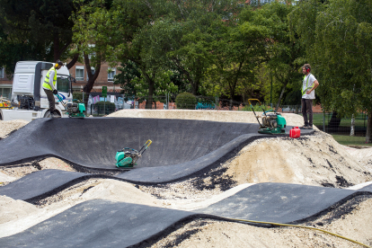 Vista de las obras de la nueva zona deportiva en el parque Buenavista.