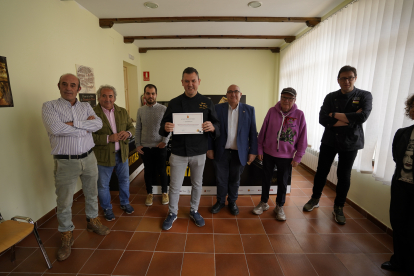 Javier Izquierdo, de El Mesón El Viso (Gumiel del Mercado), se ha alzado como vencedor en la primera final comarcal del I Campeonato de Tortilla de Patatas