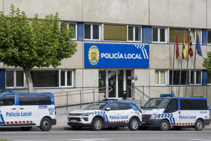 Edificio de Policía Local y Bomberos en la avenida Cantabria de Burgos.