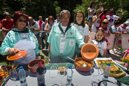 Una treintena de peñas participaron en el concurso del Buen Yantar.