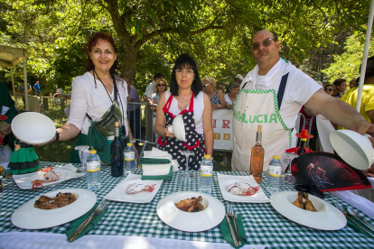 Una treintena de peñas participaron en el concurso del Buen Yantar.