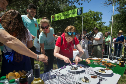 Una treintena de peñas participaron en el Buen Yantar.