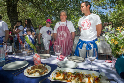 Una treintena de peñas participaron en el Buen Yantar.