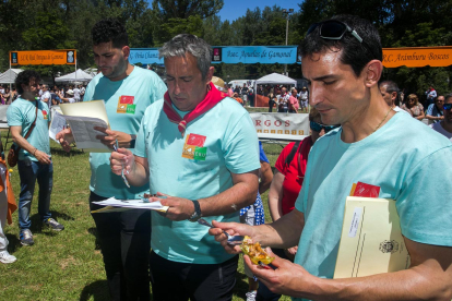 Una treintena de peñas participaron en el Buen Yantar.