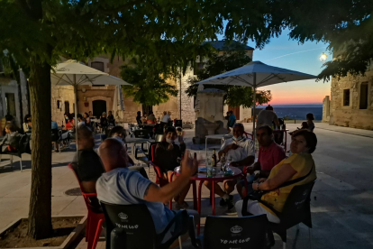 La terraza en verano es un gran reclamo en la zona