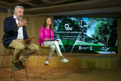 Carlos Niño y Carmen Hernando en la presentación de la tercera edición de 'Jardines con Ambiente'