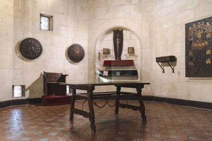 Sala de la Poridad en el Arco de Santa María donde se guardan alguna de las reliquias del Cid.