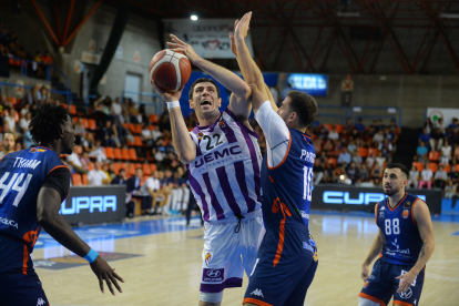 Gran triunfo del Grupo Ureta Tizona en su primer partido.