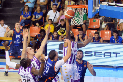 Gran triunfo del Grupo Ureta Tizona en su primer partido.