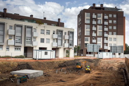Los proyectos para edificar nuevas viviendas registra mínimos hasta septiembre de 2023.